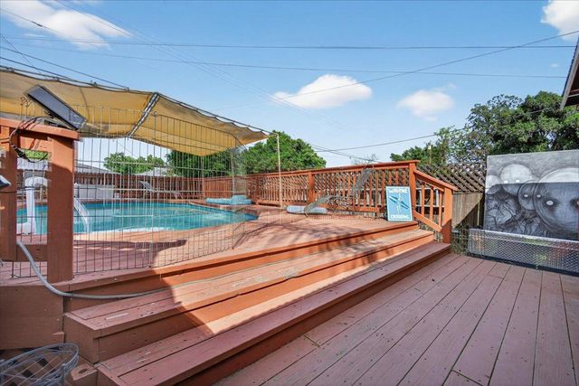 35 E Garland Avenue, Fresno, CA 93704