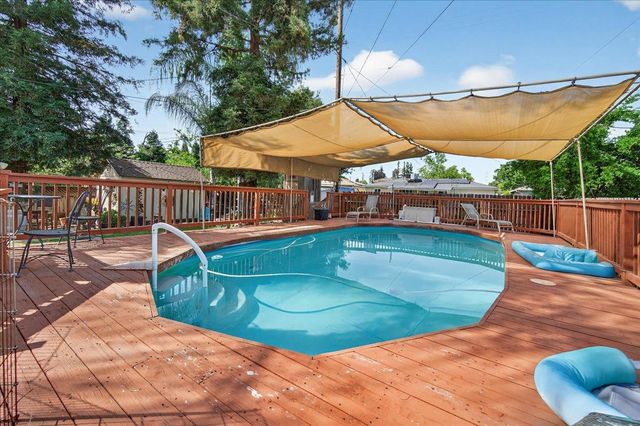 35 E Garland Avenue, Fresno, CA 93704