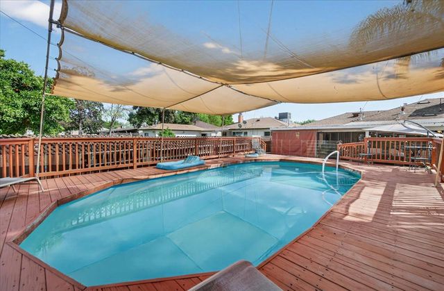 35 E Garland Avenue, Fresno, CA 93704