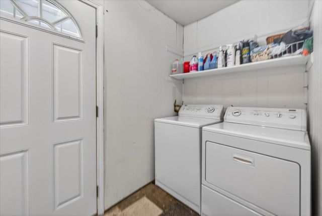 35 E Garland Avenue, Fresno, CA 93704