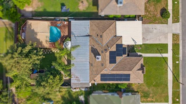 35 E Garland Avenue, Fresno, CA 93704