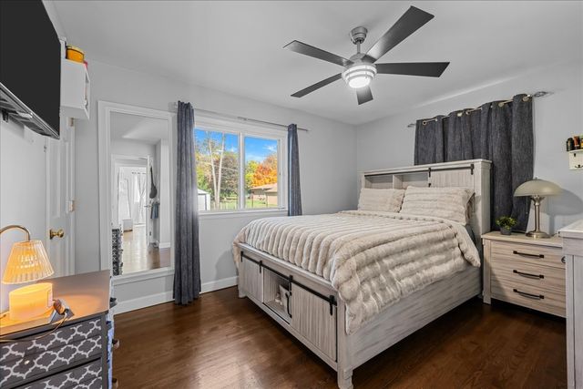 1302 Cary Road, Algonquin, IL 60102