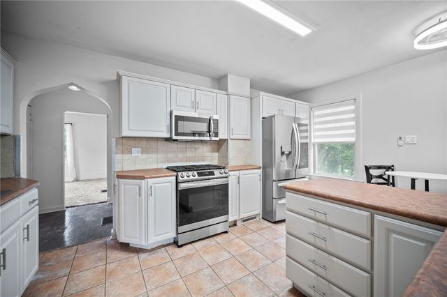 405 Routh St, Monroeville, PA 15146