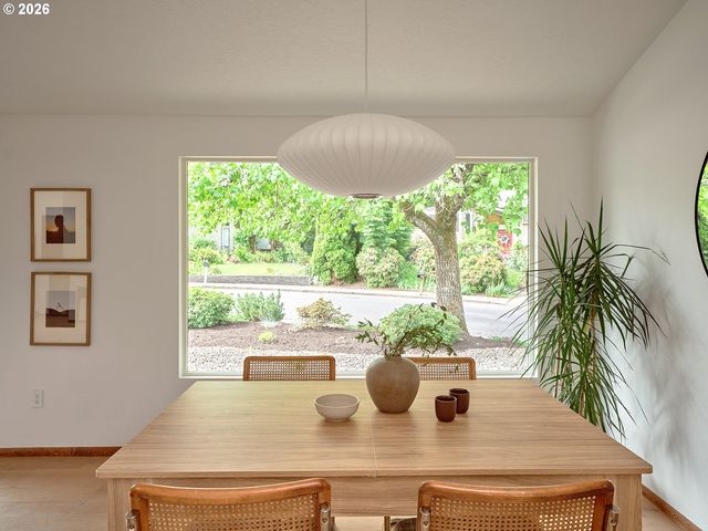 15565 Sw BRISTOL Ln, Beaverton, OR 97007