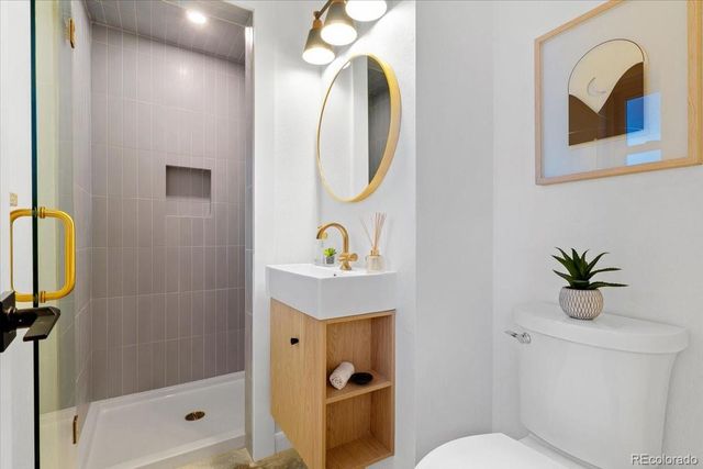 8000 W Louisiana Avenue, Lakewood, CO 80232