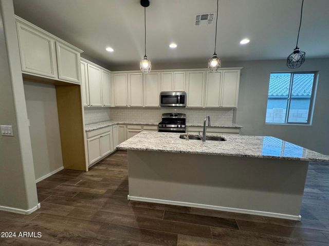 10207 S MOONLIT RIVERWALK Trail, Vail, AZ 85641