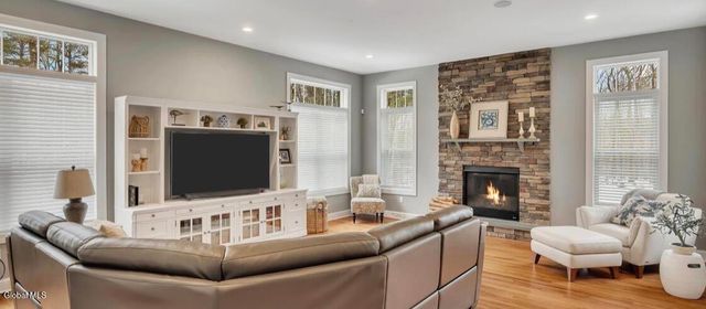 32 River Rock Drive, Milton, NY 12863