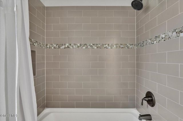 32 River Rock Drive, Milton, NY 12863