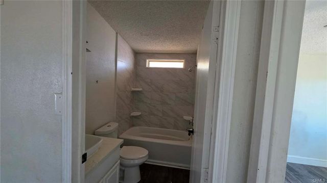 6833 South, Phelan, CA 92371