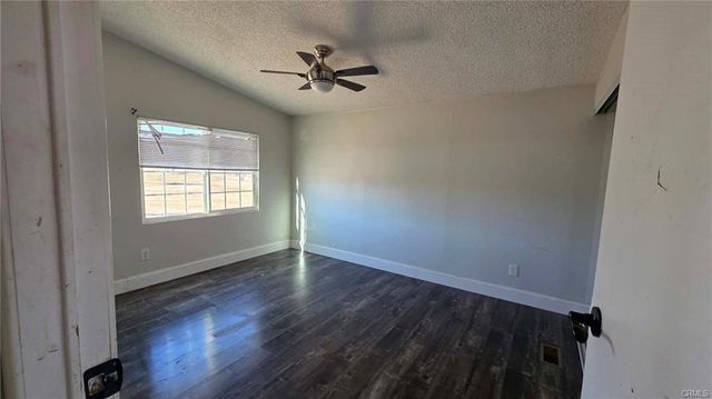 6833 South, Phelan, CA 92371