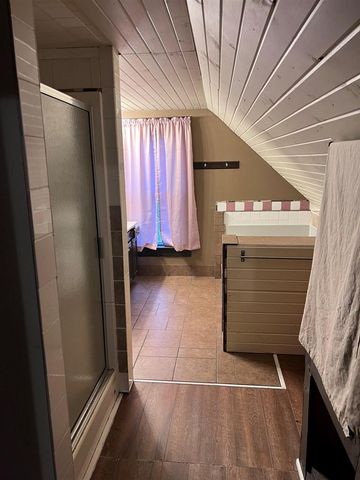 1009 PIERCE AVENUE, Marinette, WI 54143