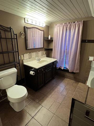 1009 PIERCE AVENUE, Marinette, WI 54143