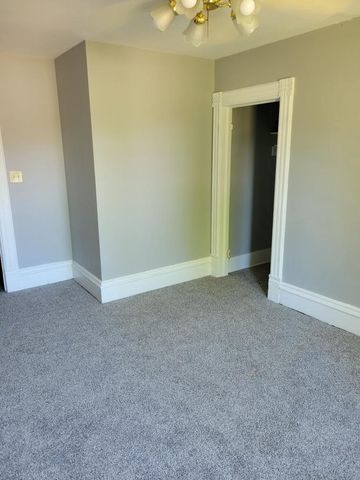 1009 PIERCE AVENUE, Marinette, WI 54143