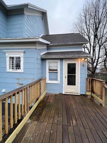 1009 PIERCE AVENUE, Marinette, WI 54143