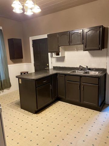 1009 PIERCE AVENUE, Marinette, WI 54143