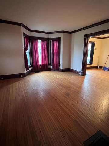 1009 PIERCE AVENUE, Marinette, WI 54143