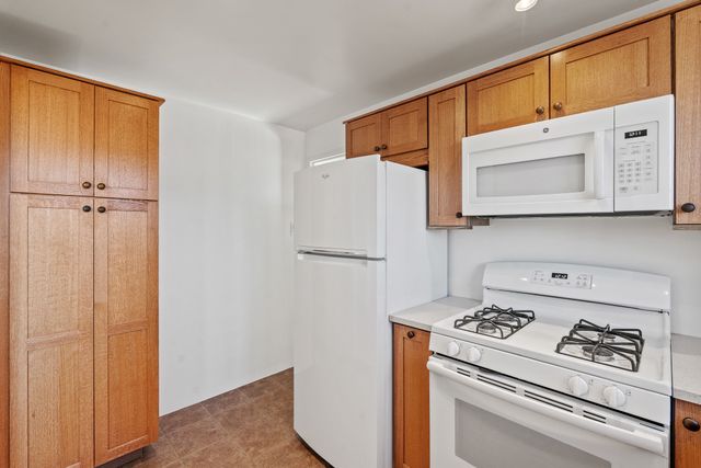 530 Garcia 11, Santa Fe, NM 87505