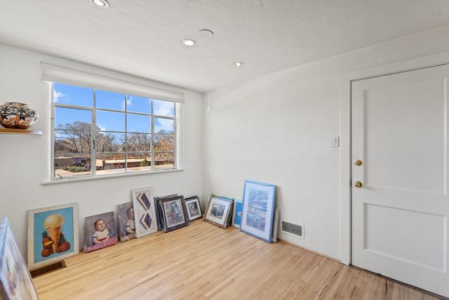 530 Garcia 11, Santa Fe, NM 87505