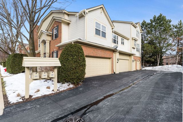 475 S Commons Court, Deerfield, IL 60015