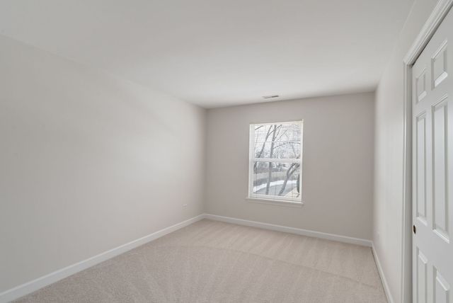 475 S Commons Court, Deerfield, IL 60015