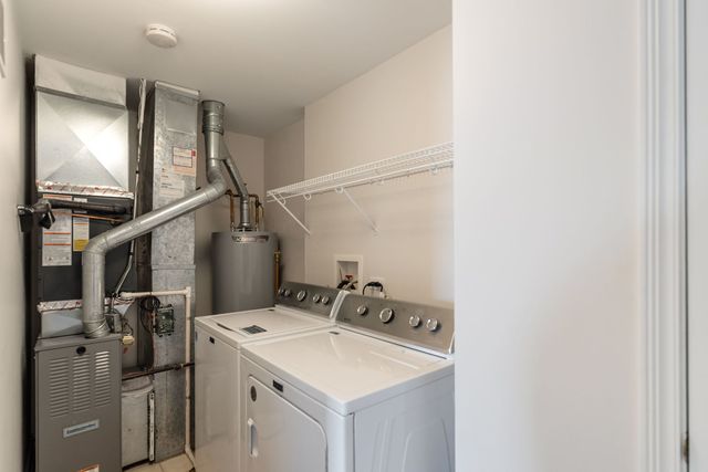 475 S Commons Court, Deerfield, IL 60015