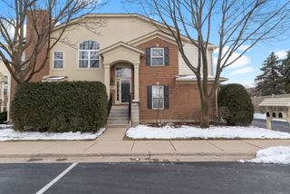 475 S Commons Court, Deerfield, IL 60015