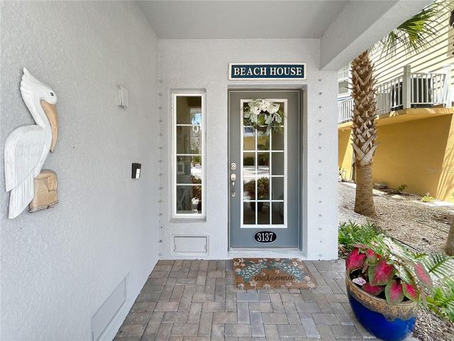 3137 MOORINGS DRIVE S, St Petersburg, FL 33712