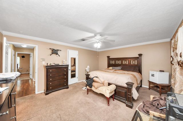 1115 Calderwood Drive, Houston, TX 77073