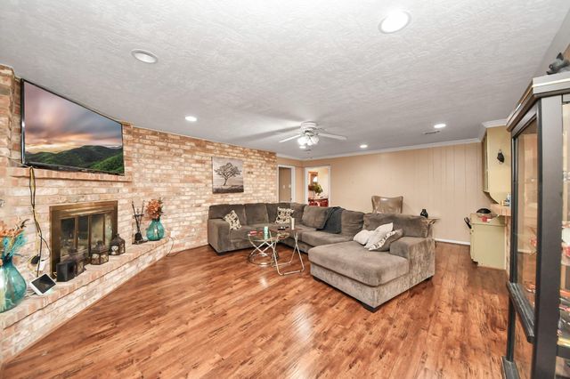 1115 Calderwood Drive, Houston, TX 77073