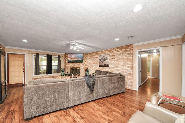 1115 Calderwood Drive, Houston, TX 77073