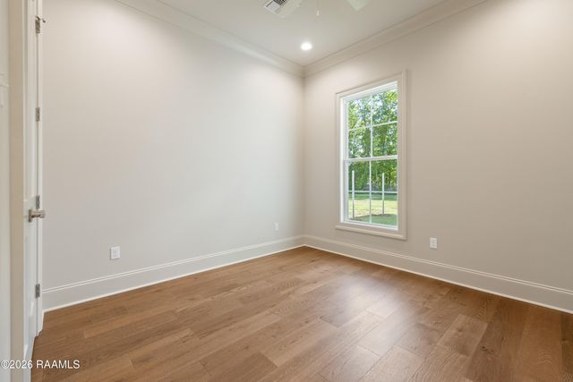 117 Leaning Oak Drive, Lafayette, LA 70508