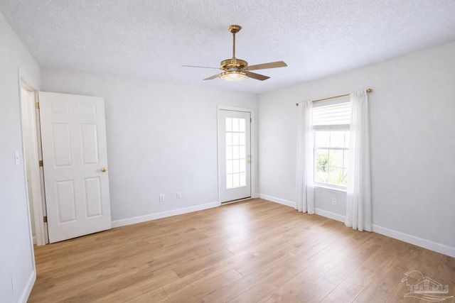 2105 Tucson Ave, Pensacola, FL 32526