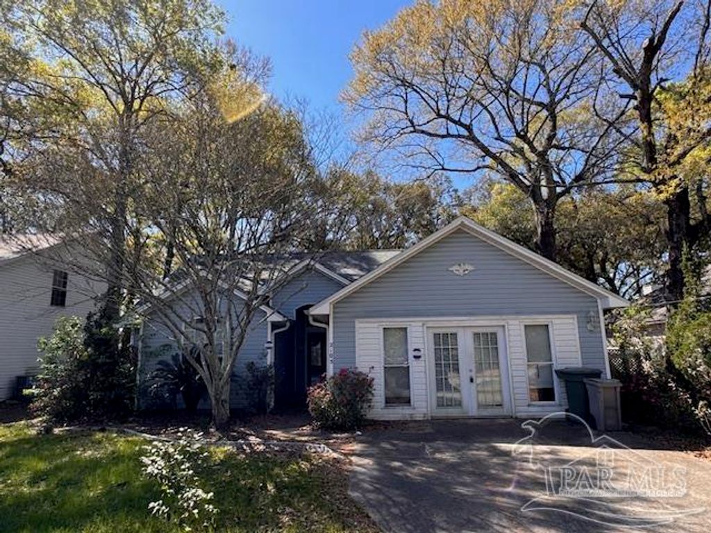 2105 Tucson Ave, Pensacola, FL 32526