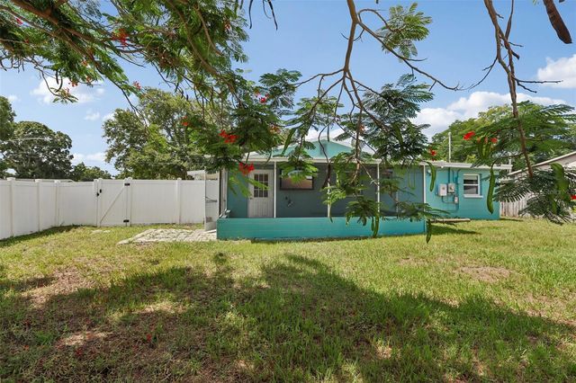 8090 68TH STREET N, Pinellas Park, FL 33781