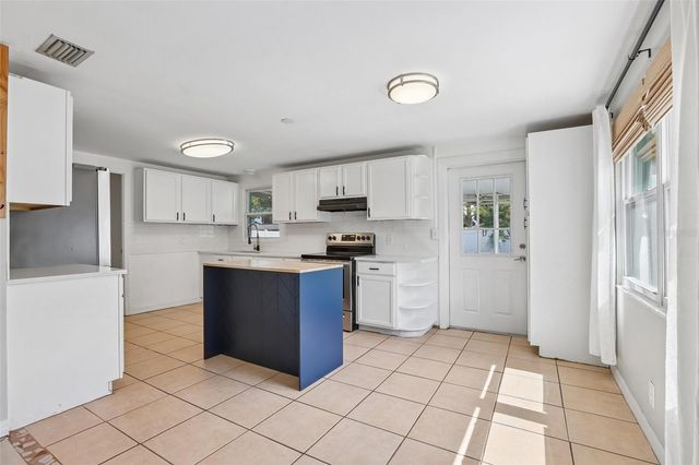 8090 68TH STREET N, Pinellas Park, FL 33781