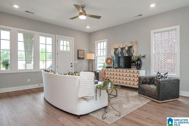 4492 EVERLEE PARKWAY, Hoover, AL 35244