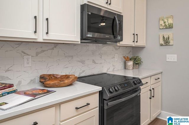 4492 EVERLEE PARKWAY, Hoover, AL 35244