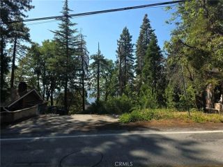 30778 Live Oak, Running Springs, CA 92382