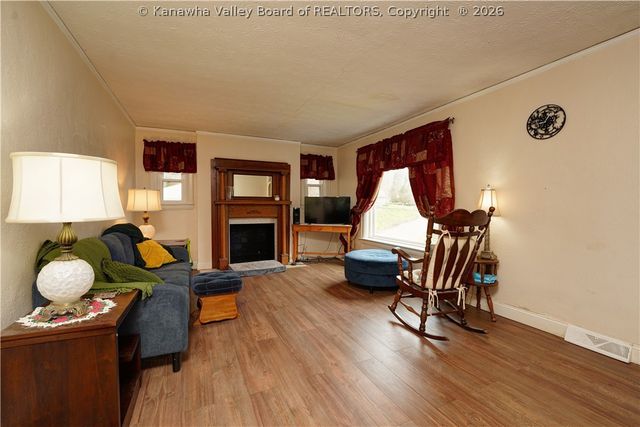 1054 Montrose Drive, South Charleston, WV 25303