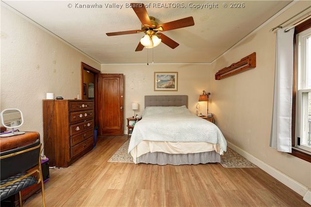 1054 Montrose Drive, South Charleston, WV 25303