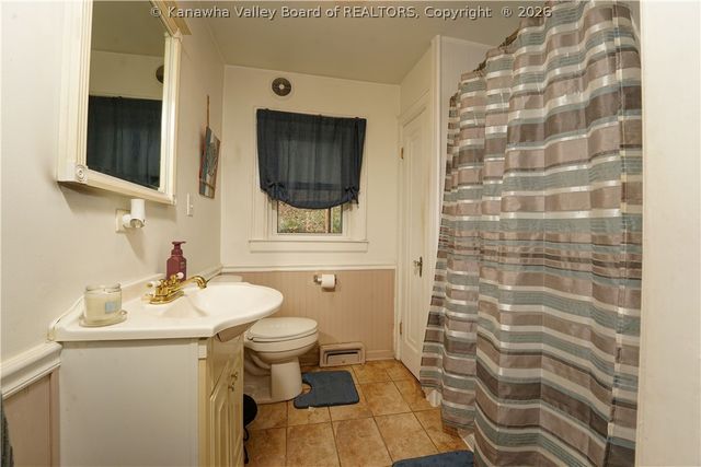 1054 Montrose Drive, South Charleston, WV 25303