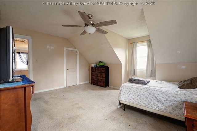 1054 Montrose Drive, South Charleston, WV 25303