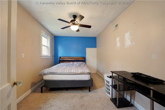 1054 Montrose Drive, South Charleston, WV 25303