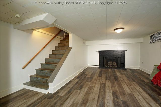 1054 Montrose Drive, South Charleston, WV 25303