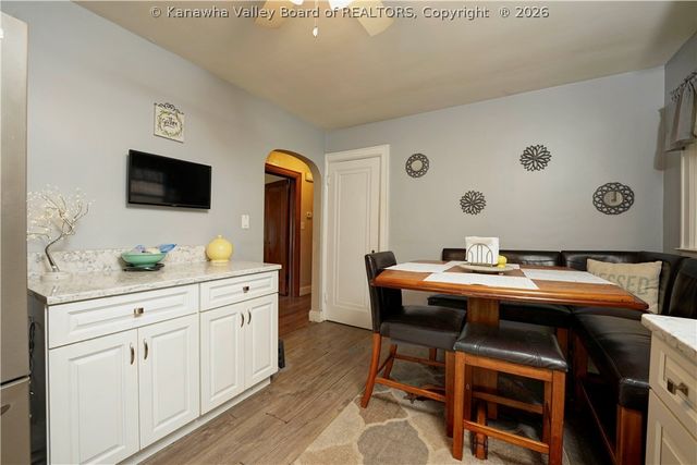 1054 Montrose Drive, South Charleston, WV 25303