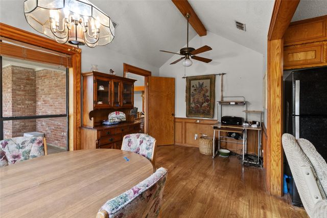 210 County Road 752, Donie, TX 75838