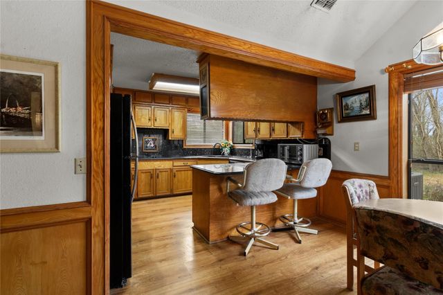 210 County Road 752, Donie, TX 75838