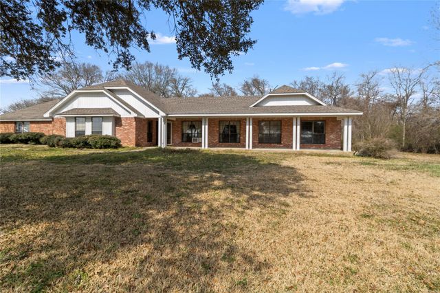 210 County Road 752, Donie, TX 75838
