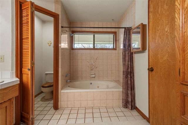 210 County Road 752, Donie, TX 75838