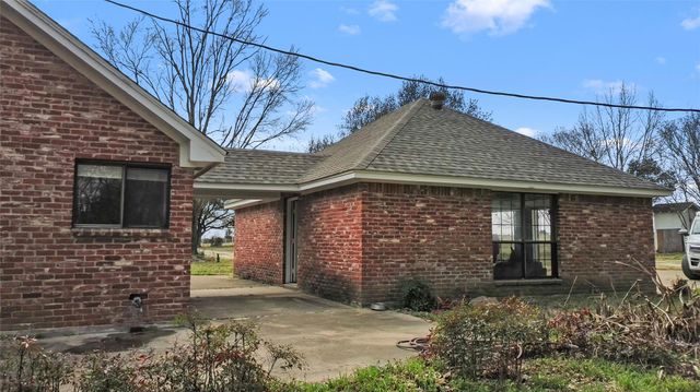 210 County Road 752, Donie, TX 75838